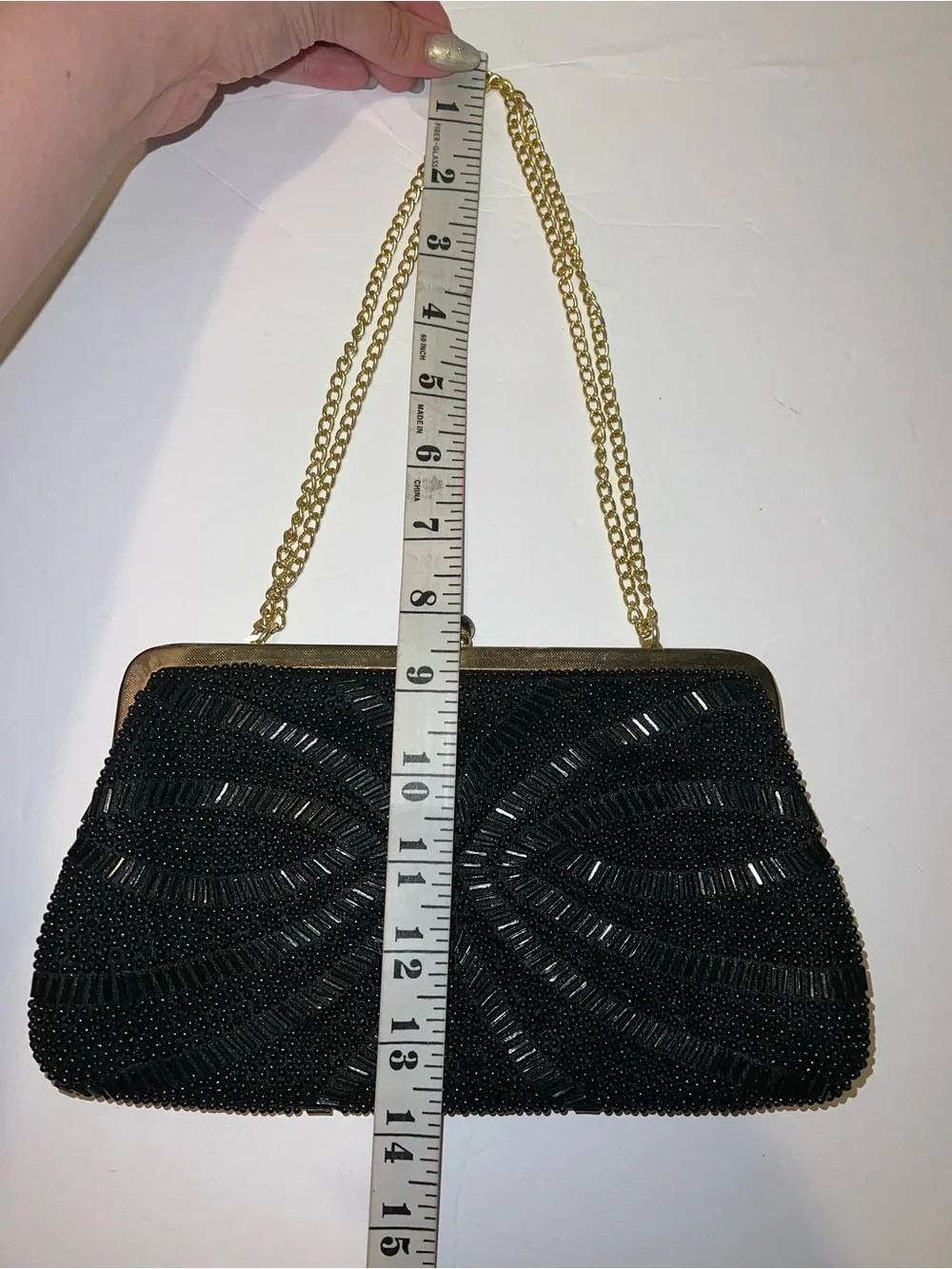 Vintage Beaded Chain Kiss Lock Clutch